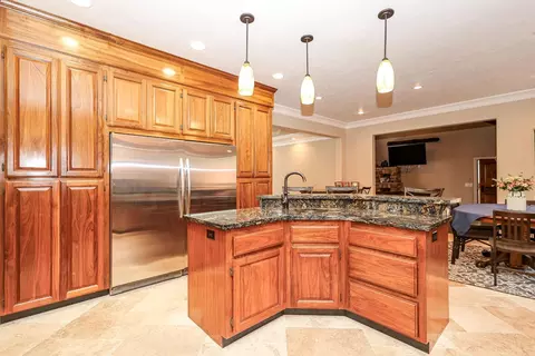 Kitchen - 1870 Thunderbolt Trl, Arnold, CA 95223 photo 3 of 4