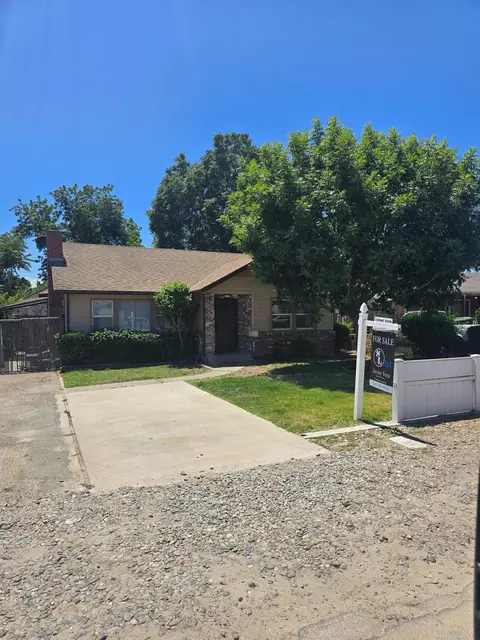 1104 Lombardy Dr, Modesto, CA 95351 photo 1