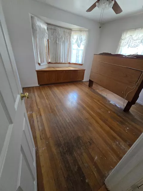 Bedroom - 1104 Lombardy Dr, Modesto, CA 95351 photo 1 of 2