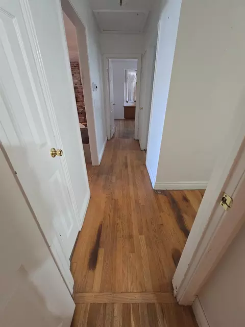 Entry Way - 1104 Lombardy Dr, Modesto, CA 95351 photo 2 of 3