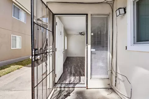 7464 Franklin Blvd #3, Sacramento, CA 95823
