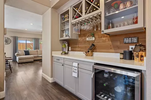 Kitchen - 7204 Prelude Ln, Hughson, CA 95326 photo 1 of 5