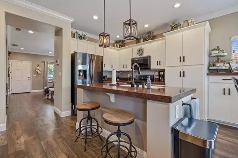 Kitchen - 7204 Prelude Ln, Hughson, CA 95326 photo 5 of 5