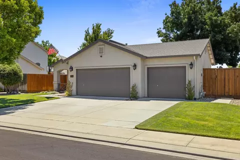 Exterior - 7204 Prelude Ln, Hughson, CA 95326 photo 2 of 13