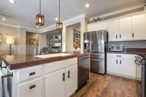 Kitchen - 7204 Prelude Ln, Hughson, CA 95326 photo 3 of 5