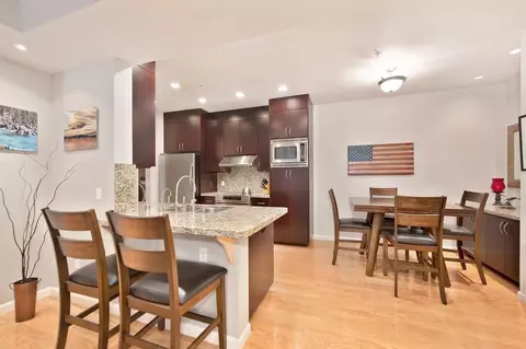 501 Gibson Dr #211, Roseville, CA 95678
