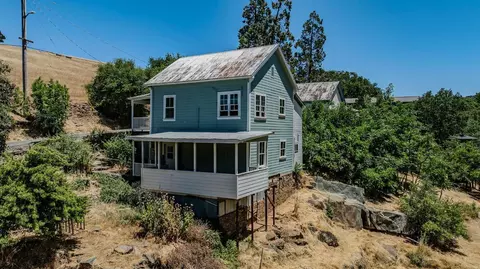 Exterior - 140 Eureka St, Sutter Creek, CA 95685 photo 13 of 14