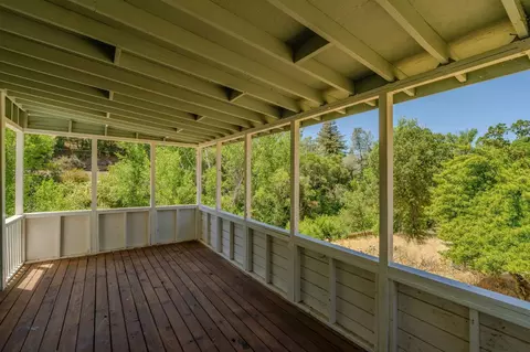 Exterior - 140 Eureka St, Sutter Creek, CA 95685 photo 2 of 14