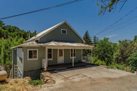 Exterior - 140 Eureka St, Sutter Creek, CA 95685 photo 8 of 14