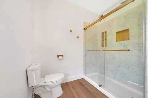 Bath - 140 Eureka St, Sutter Creek, CA 95685 photo 4 of 6