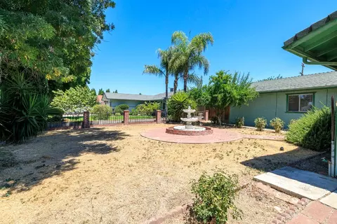 1956 T St, Newman, CA 95360 photo 5