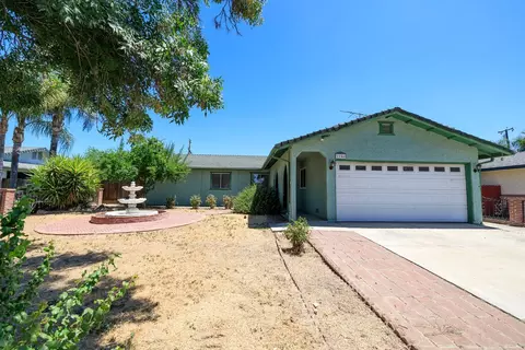 1956 T St, Newman, CA 95360 photo 4
