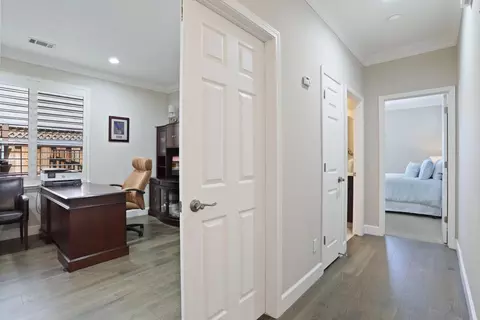 Entry Way - 1483 Roger Dr, Tracy, CA 95304 photo 2 of 5