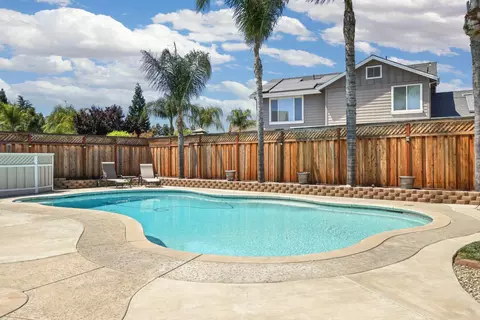 Exterior - 1483 Roger Dr, Tracy, CA 95304 photo 17 of 17