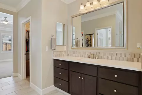 Bath - 1483 Roger Dr, Tracy, CA 95304 photo 7 of 7