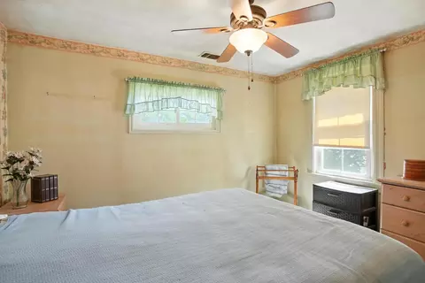 Bedroom - 714 Simon St, Galt, CA 95632 photo 2 of 5