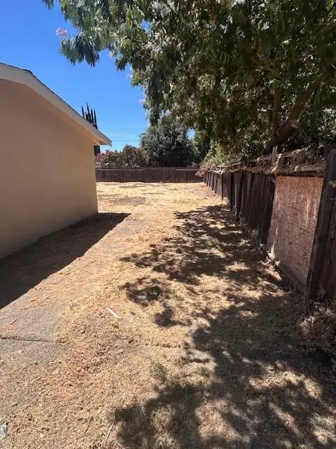 3205 Keller St, Modesto, CA 95355 photo 12