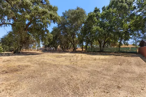 Exterior - 240 Haskell St, Gridley, CA 95948 photo 8 of 15