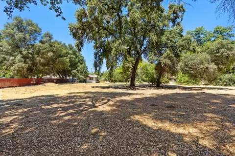 Exterior - 240 Haskell St, Gridley, CA 95948 photo 6 of 15
