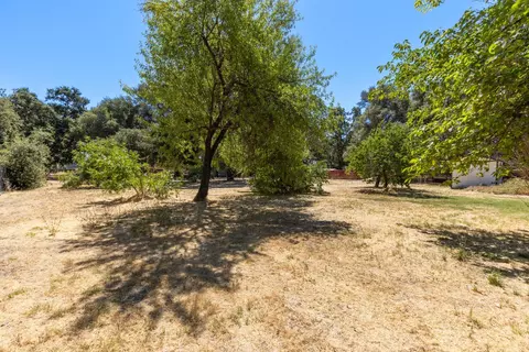 Exterior - 240 Haskell St, Gridley, CA 95948 photo 4 of 15
