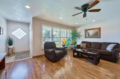 937 Sylvia Dr, Lodi, CA 95240 photo 7