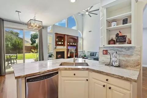 Kitchen - 3746 Attika St, Ceres, CA 95307 photo 4 of 8