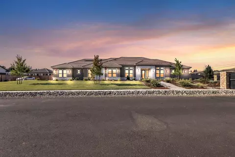 3100 Saffron Ln, Roseville, CA 95747