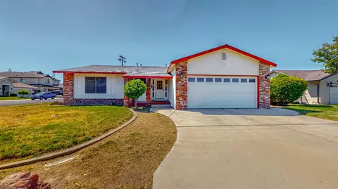 910 7th St, Ripon, CA 95366 photo 1