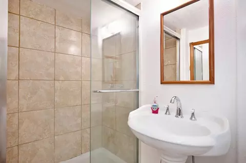 Bath - 1709 Deadwood Ct, Cool, CA 95614 photo 5 of 6