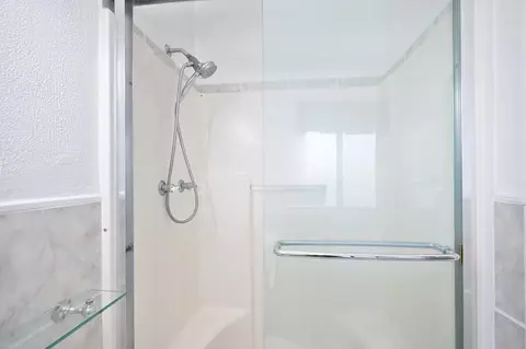 Bath - 1709 Deadwood Ct, Cool, CA 95614 photo 2 of 6