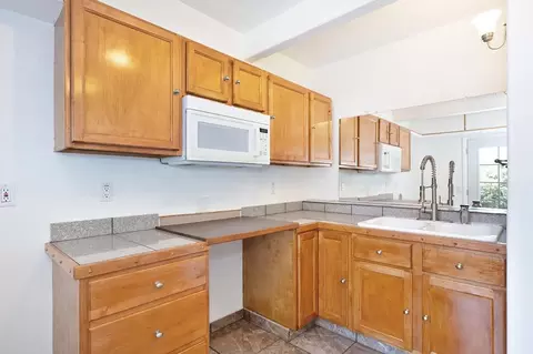 Kitchen - 1709 Deadwood Ct, Cool, CA 95614 photo 7 of 8