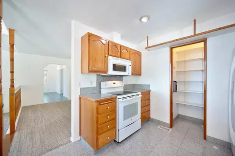 Kitchen - 1709 Deadwood Ct, Cool, CA 95614 photo 6 of 8