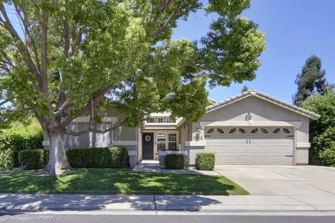 9015 Pembridge Dr, Elk Grove, CA 95624