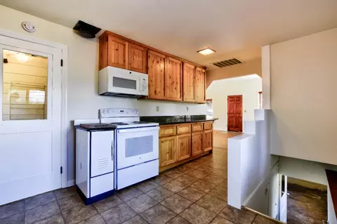 150 W Oak St, Colfax, CA 95713 photo 6