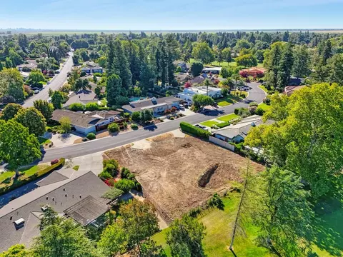 26894 Middle Golf Dr, El Macero, CA 95618 photo 9