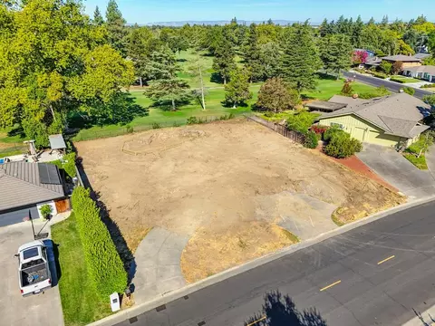26894 Middle Golf Dr, El Macero, CA 95618 photo 2