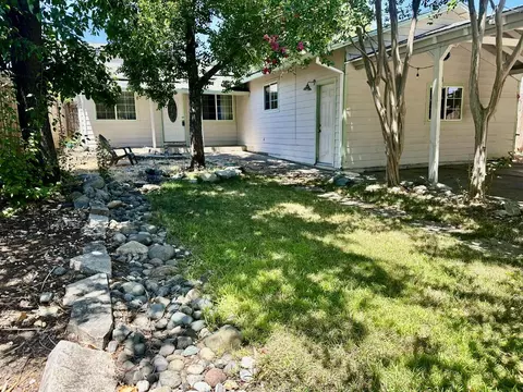 Exterior - 4920 2nd St, Rocklin, CA 95677 photo 2 of 4