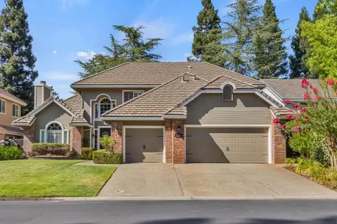 2223 Banbury Cir, Roseville, CA 95661