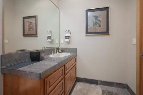 Bath - 1834 Thunderbolt Trl, Arnold, CA 95223 photo 5 of 13