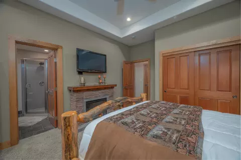 Bedroom - 1834 Thunderbolt Trl, Arnold, CA 95223 photo 8 of 10