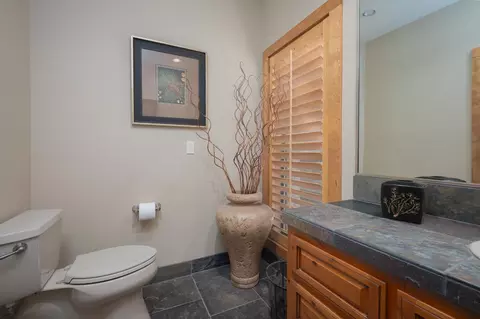 Bath - 1834 Thunderbolt Trl, Arnold, CA 95223 photo 6 of 13