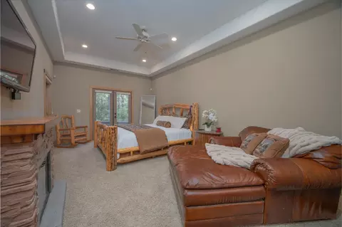 Bedroom - 1834 Thunderbolt Trl, Arnold, CA 95223 photo 9 of 10