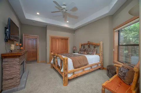 Bedroom - 1834 Thunderbolt Trl, Arnold, CA 95223 photo 7 of 10