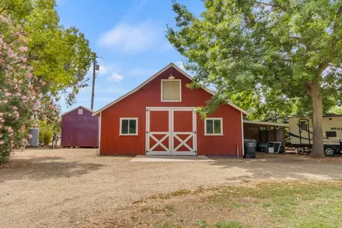 Exterior - 8681 Berry Rd, Wilton, CA 95693 photo 7 of 12
