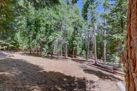 14115 Tahoe View Dr, Grass Valley, CA 95945
