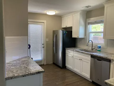 151 Hollywood Ave, Tracy, CA 95376 photo 2