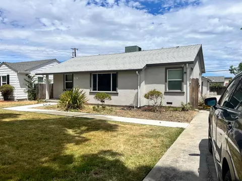 151 Hollywood Ave, Tracy, CA 95376 photo 1
