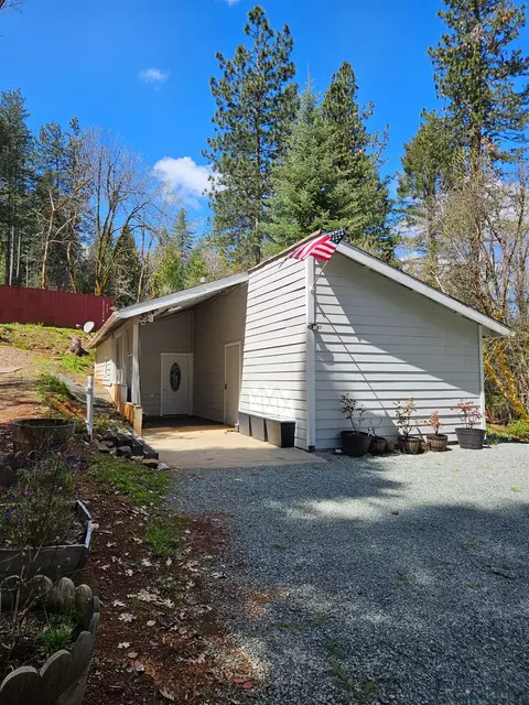 12261 E Bennett Rd, Grass Valley, CA 95945 photo 19