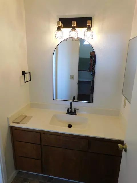 2504 Manor Oak Dr, Modesto, CA 95355 photo 32