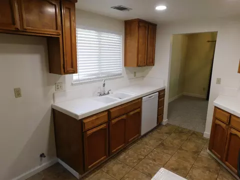 2504 Manor Oak Dr, Modesto, CA 95355 photo 22